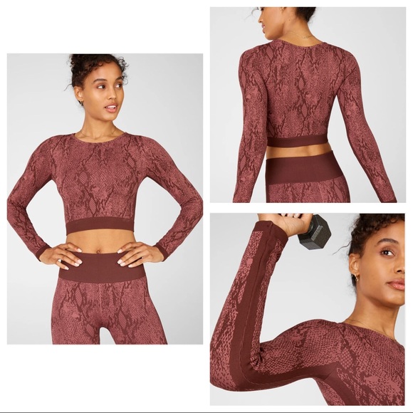 Fabletics Kamilia Seamless Sports Bra and Crop Top Set - Picture 3 of 10